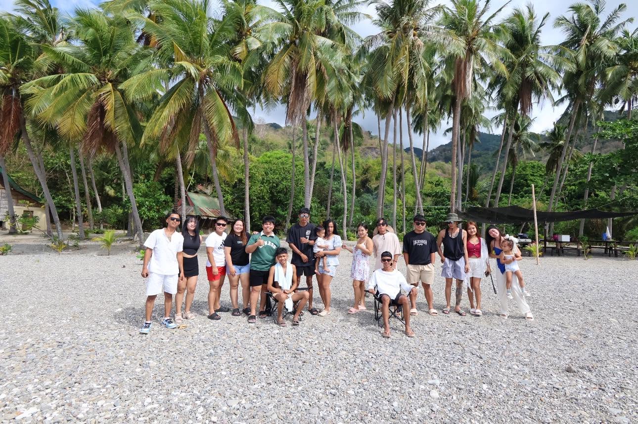 AJHitech team group photo