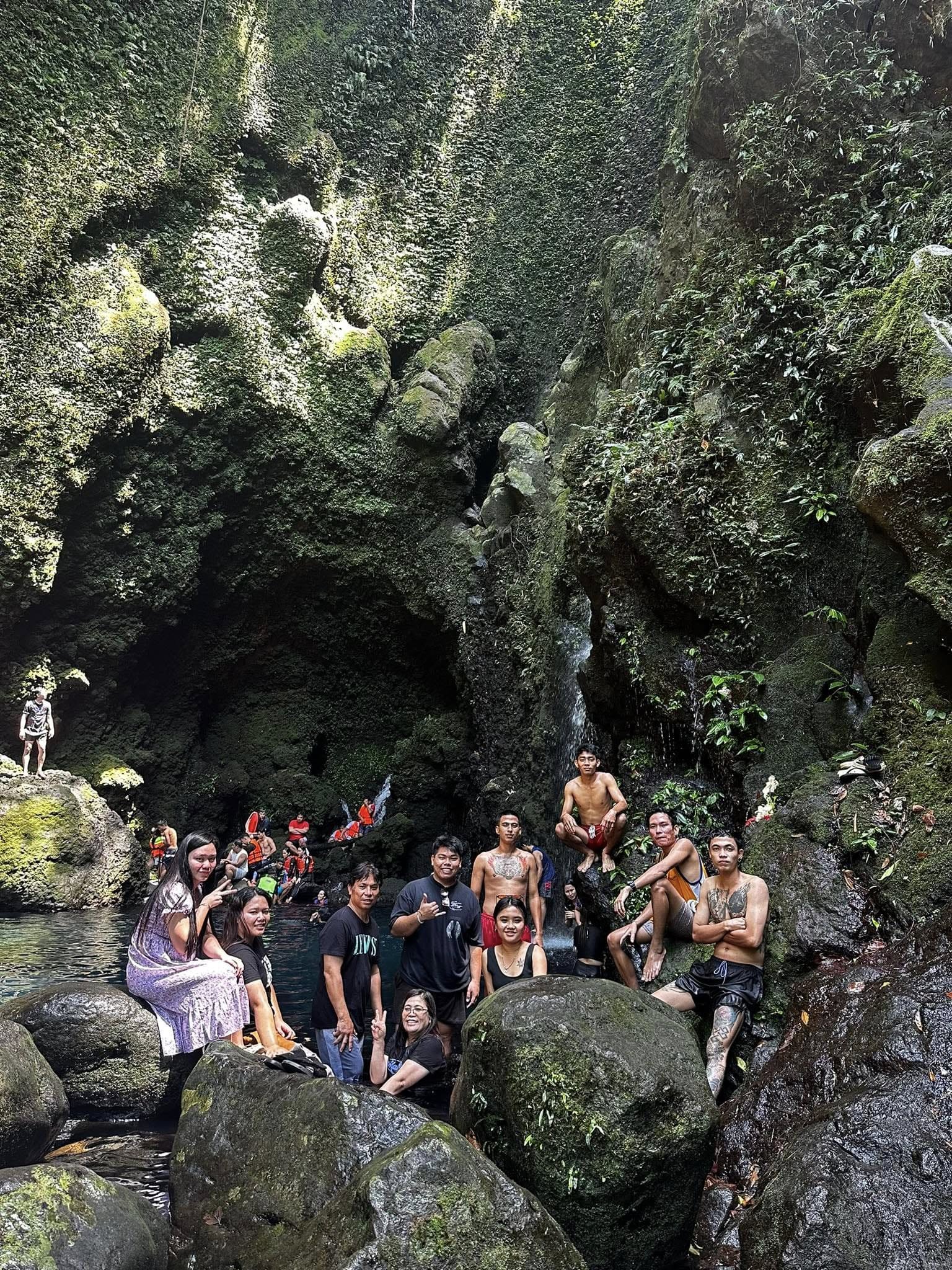 AJHitech team group photo